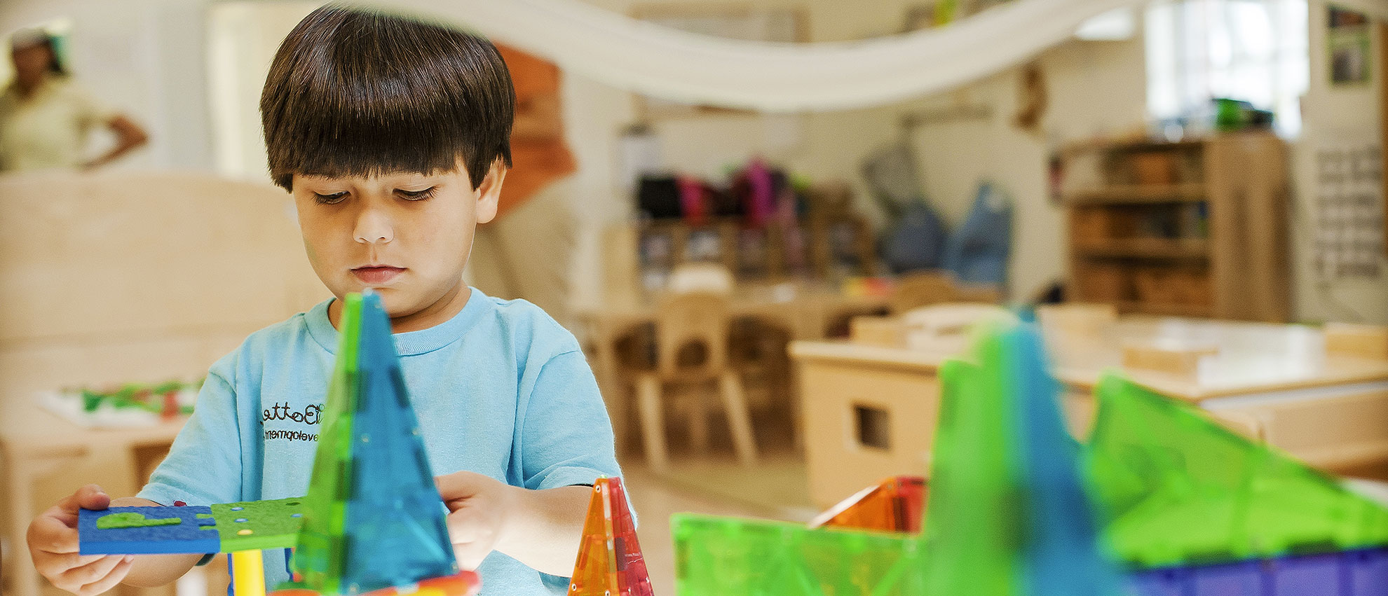 Child learning at Bottega Wonderlab